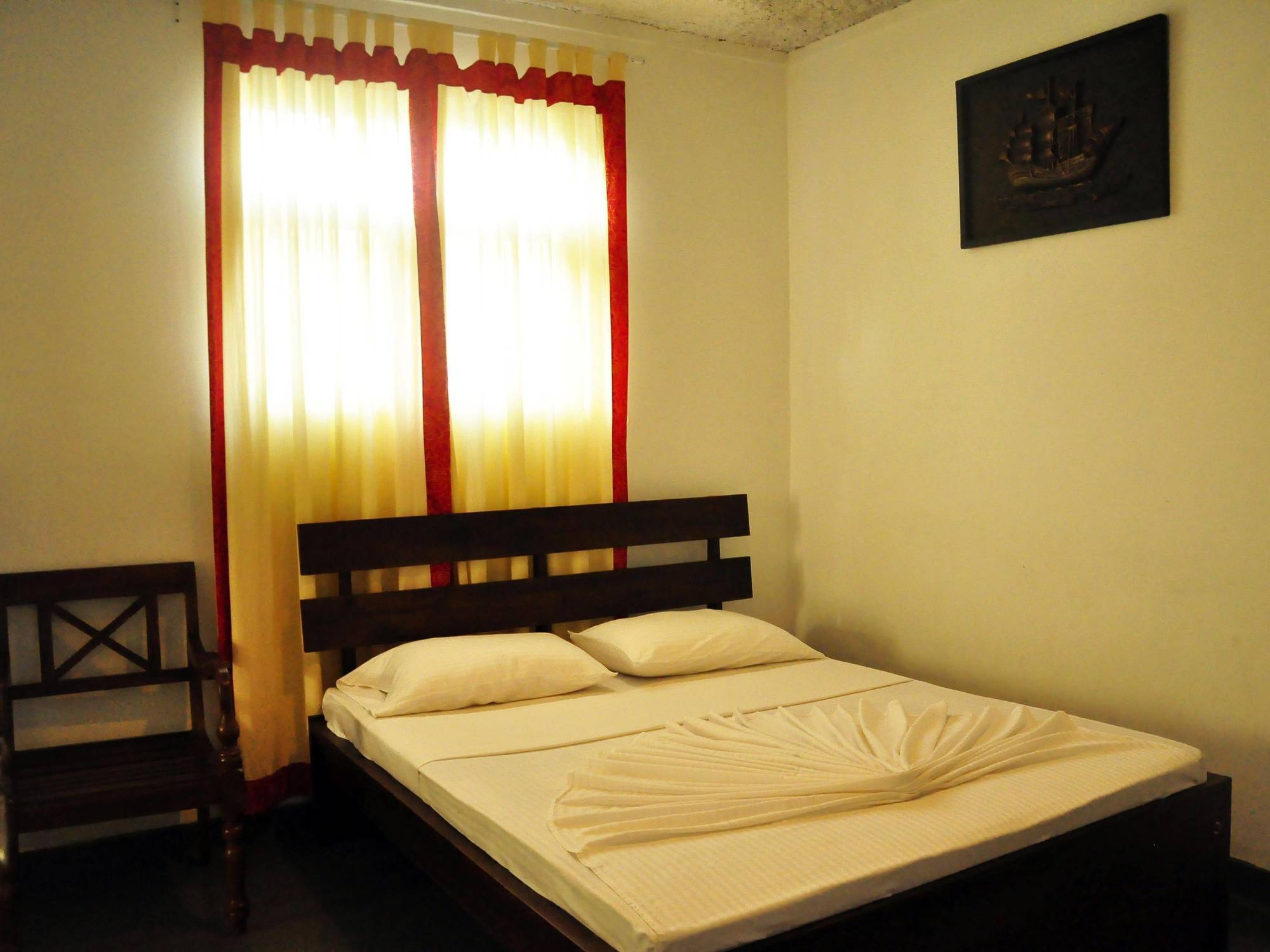 Oyo 386 White Villa Tourist Guest Kandy Ngoại thất bức ảnh