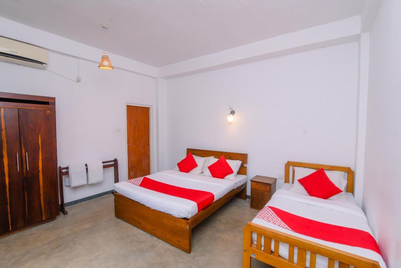 Oyo 386 White Villa Tourist Guest Kandy Ngoại thất bức ảnh