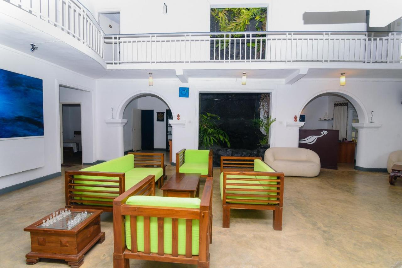 Oyo 386 White Villa Tourist Guest Kandy Ngoại thất bức ảnh