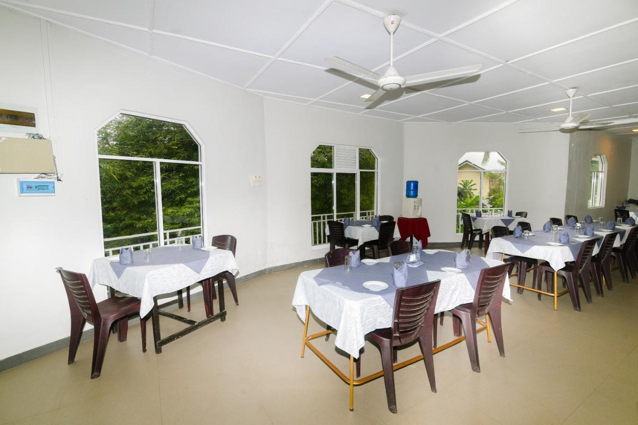 Oyo 386 White Villa Tourist Guest Kandy Ngoại thất bức ảnh